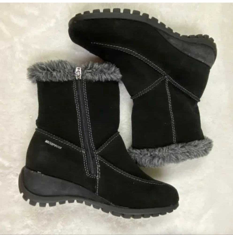 Studio Brilliant Insulated Waterproof Ankle Boot Women's 6M Excellent Condition